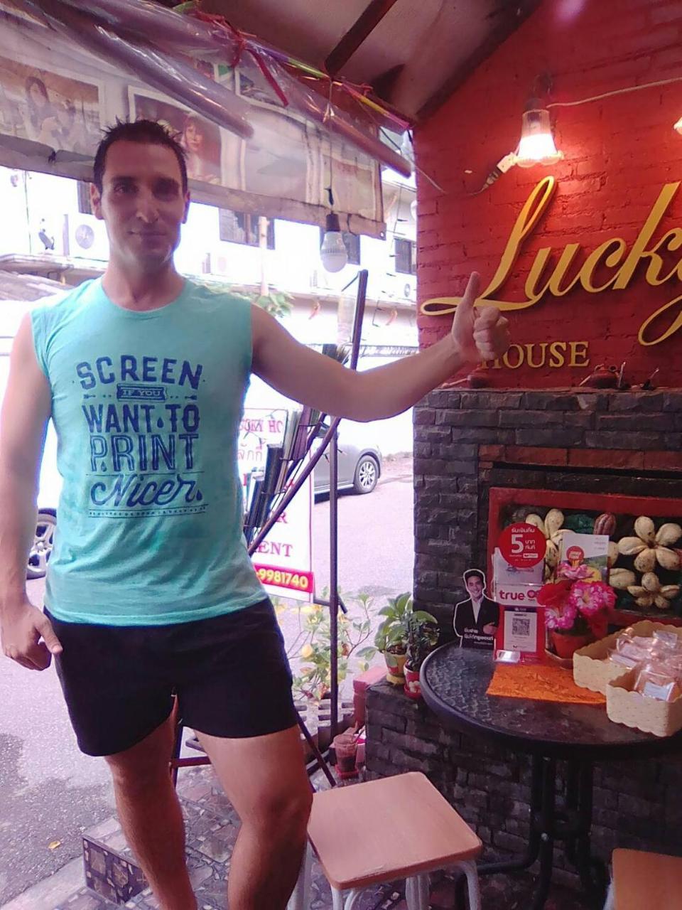 Хостел Lucky House Чиангмай Экстерьер фото